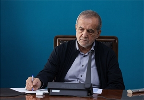 انتقاد رئیس‌جمهور از تعدد مجوزها و رانت ارزی/صدها میلیون دلار با انفعال مدیریتی صرف آیفون شد